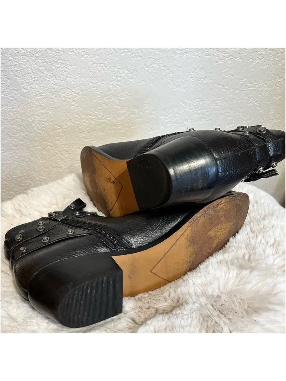Halogen studded black leather ankle boots bootie 8
